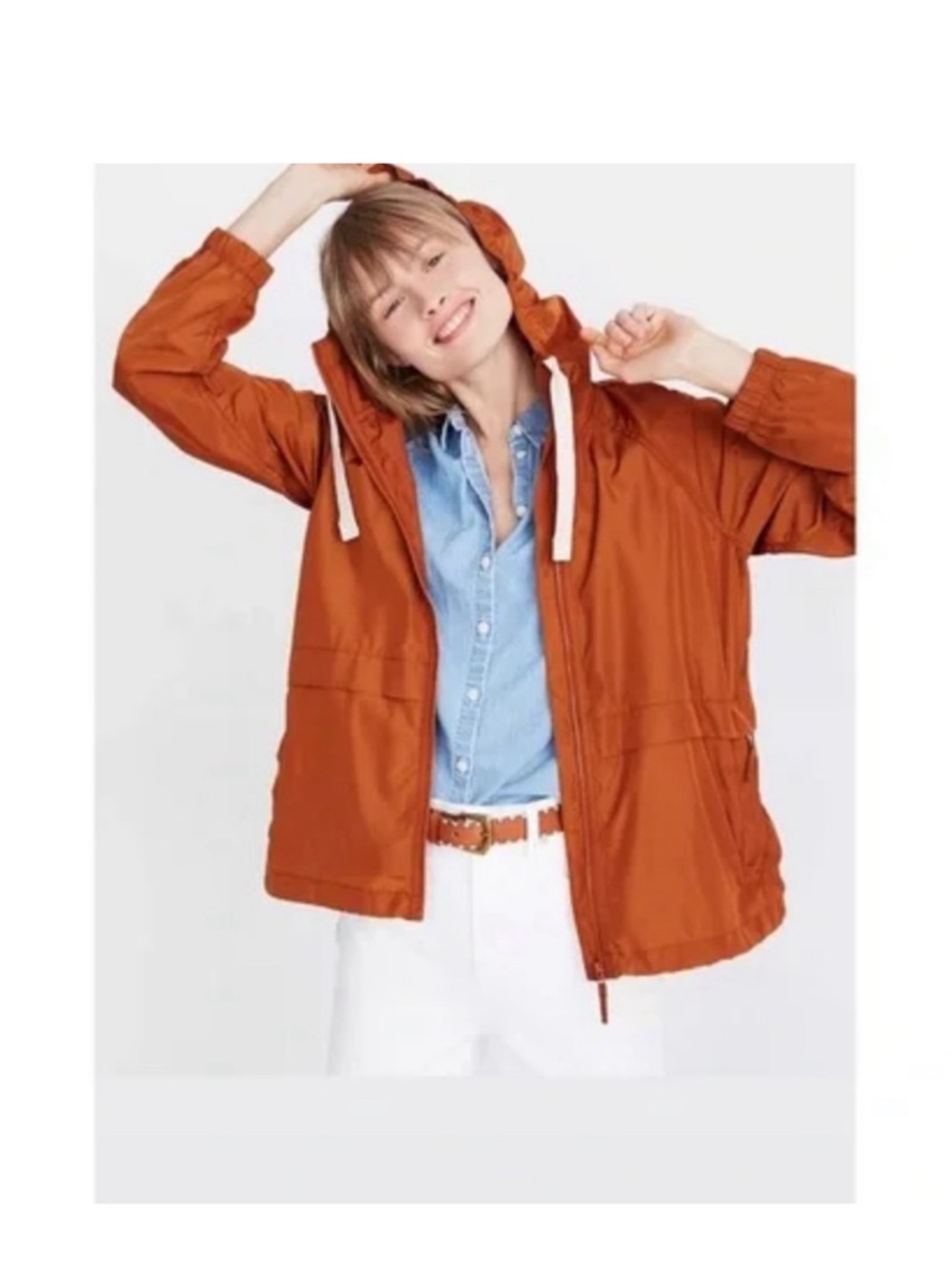 Madewell Packable Raincoat in Orange and women’s small